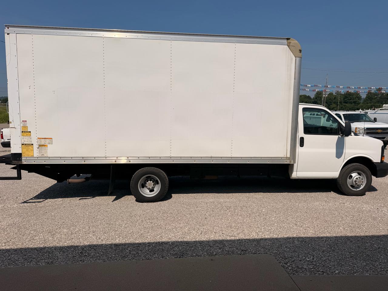 Chevrolet Express Commercial Cutaway 3500 Van 177" 2014