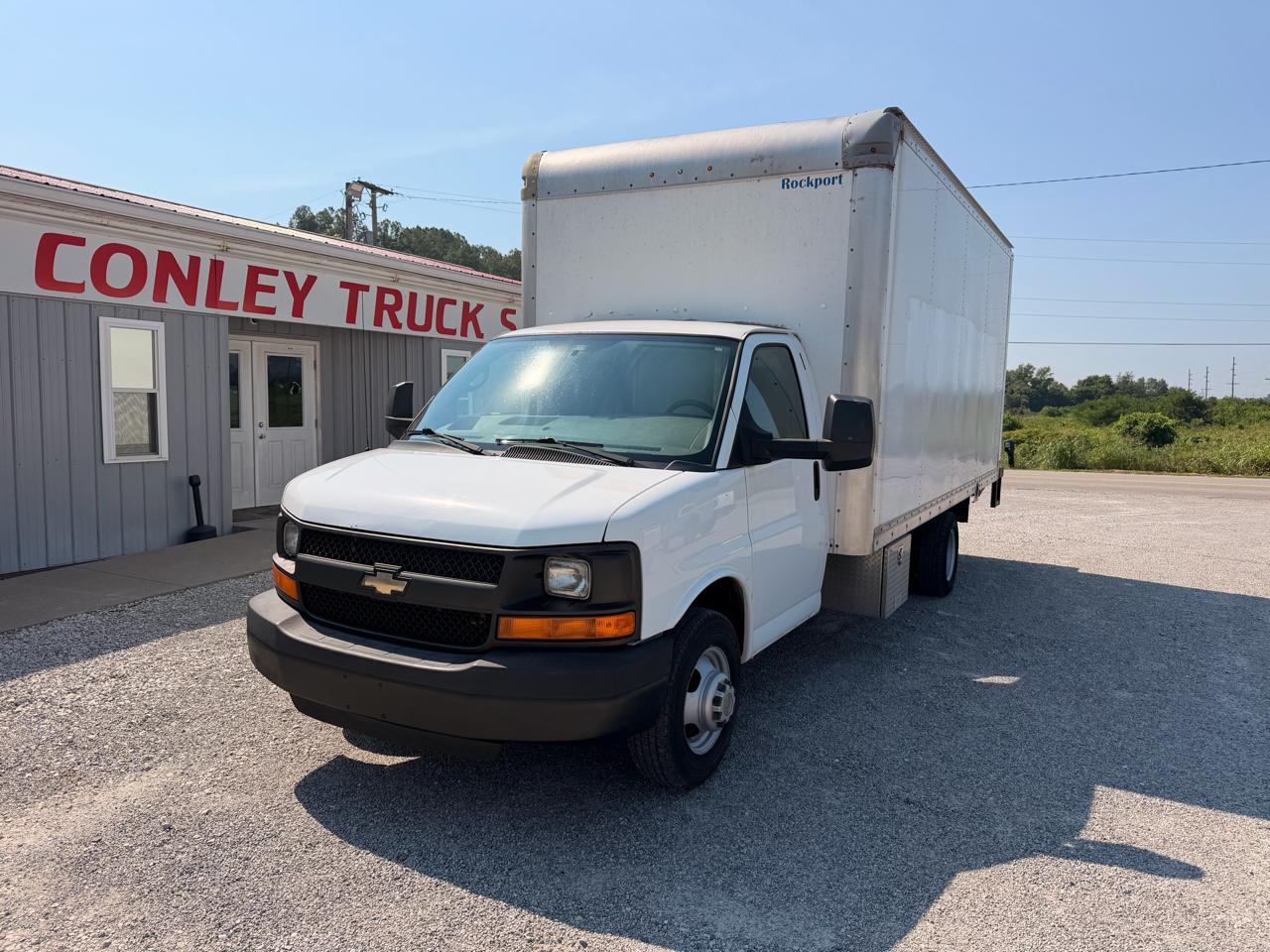 Chevrolet Express Commercial Cutaway 3500 Van 177" 2014