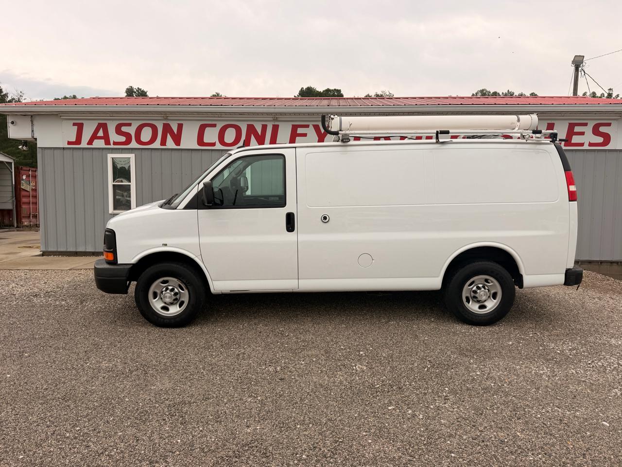 Chevrolet Express Cargo Van RWD 2500 135" 2015