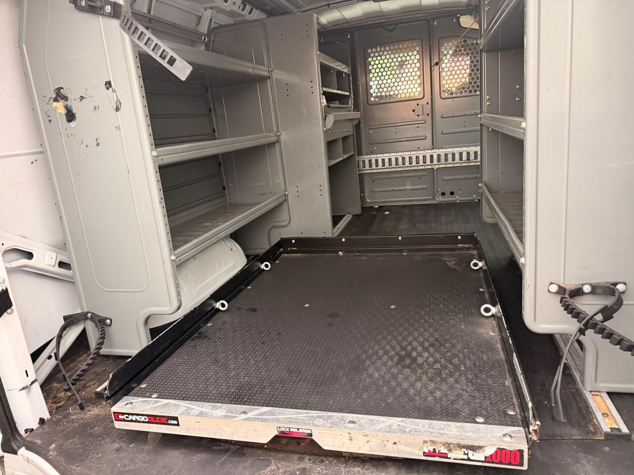 Chevrolet Express Cargo Van RWD 2500 135" 2015