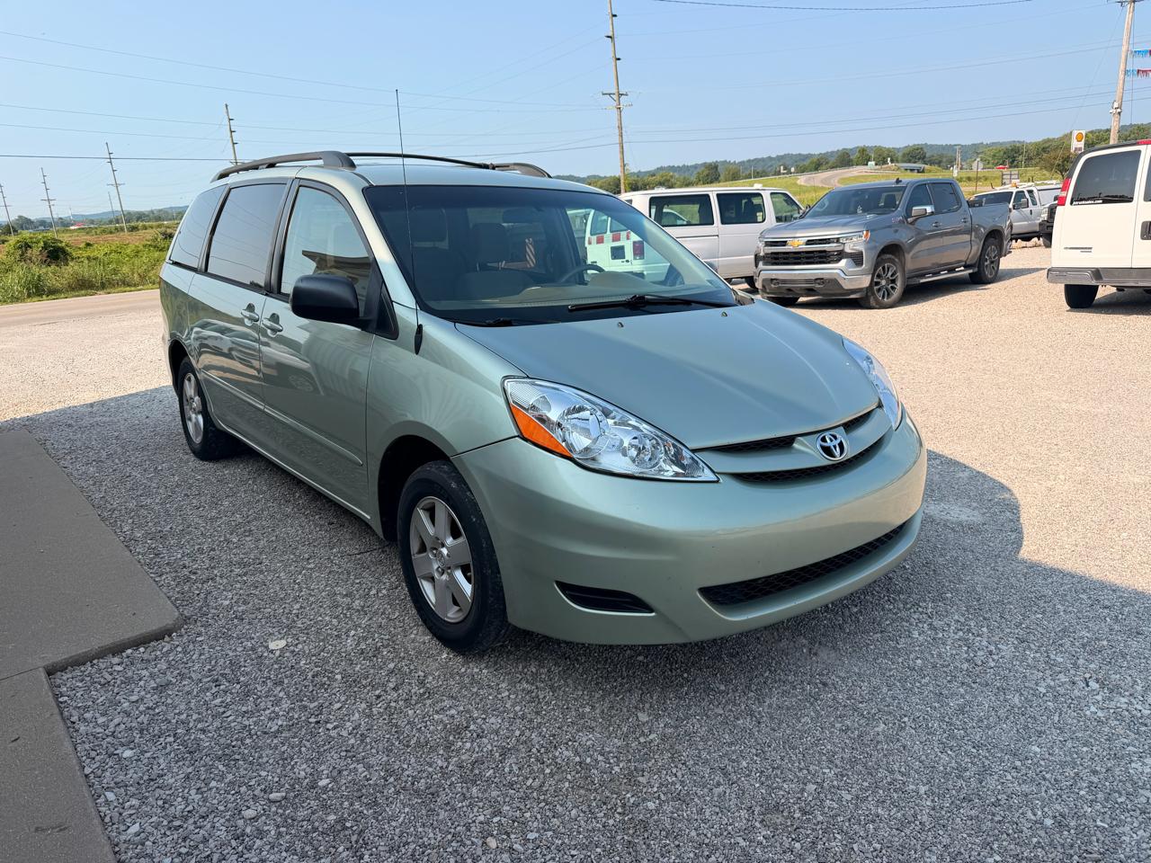 Toyota Sienna 5dr 7-Pass Van CE FWD (Natl) 2009