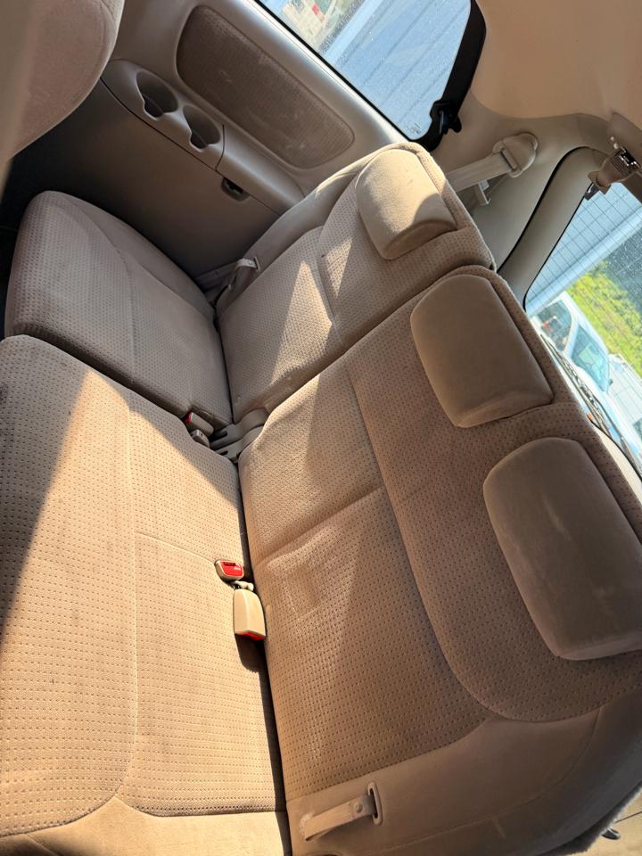 Toyota Sienna 5dr 7-Pass Van CE FWD (Natl) 2009
