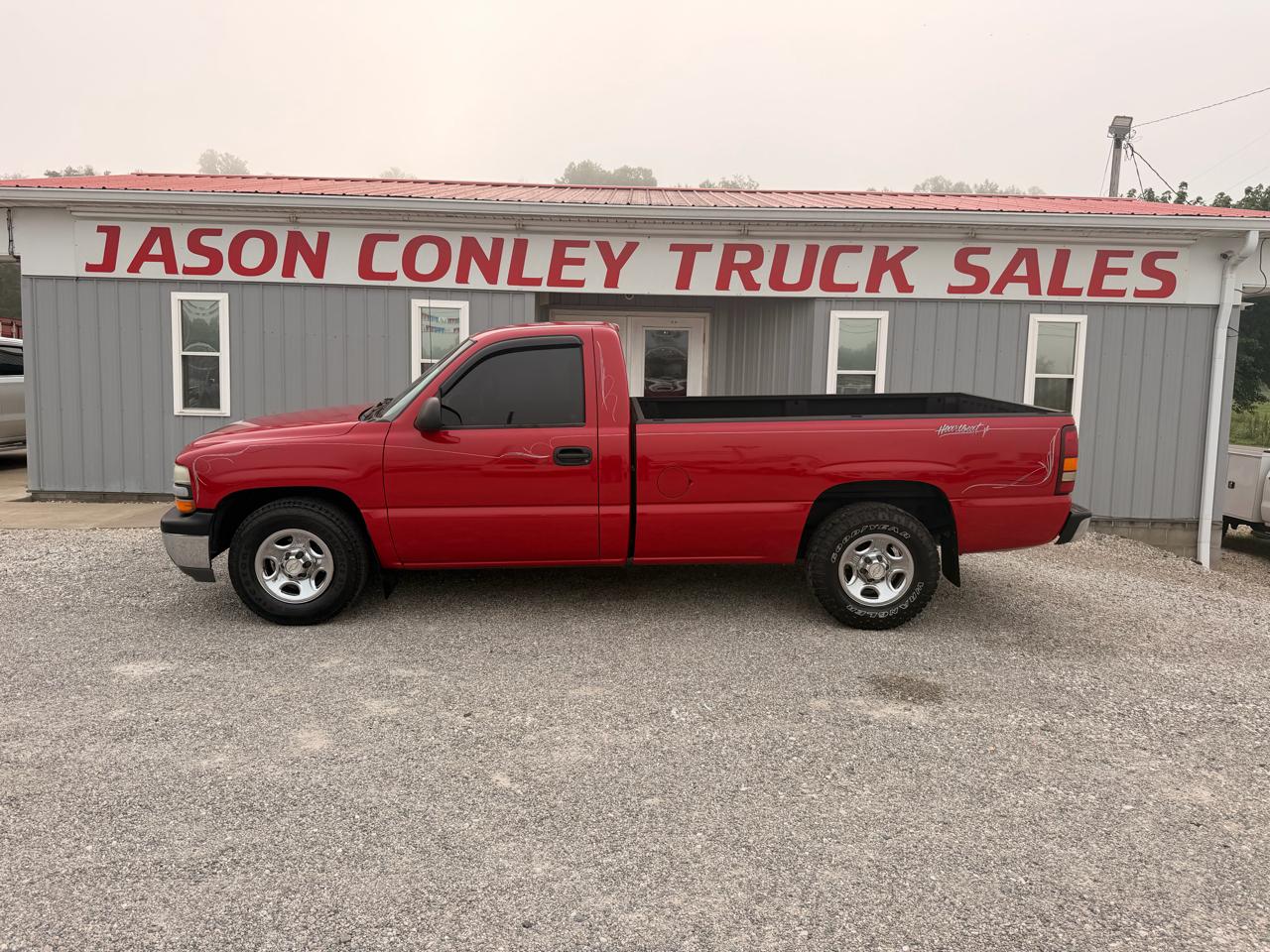 Chevrolet Silverado 1500 Reg Cab 133.0" WB 2001
