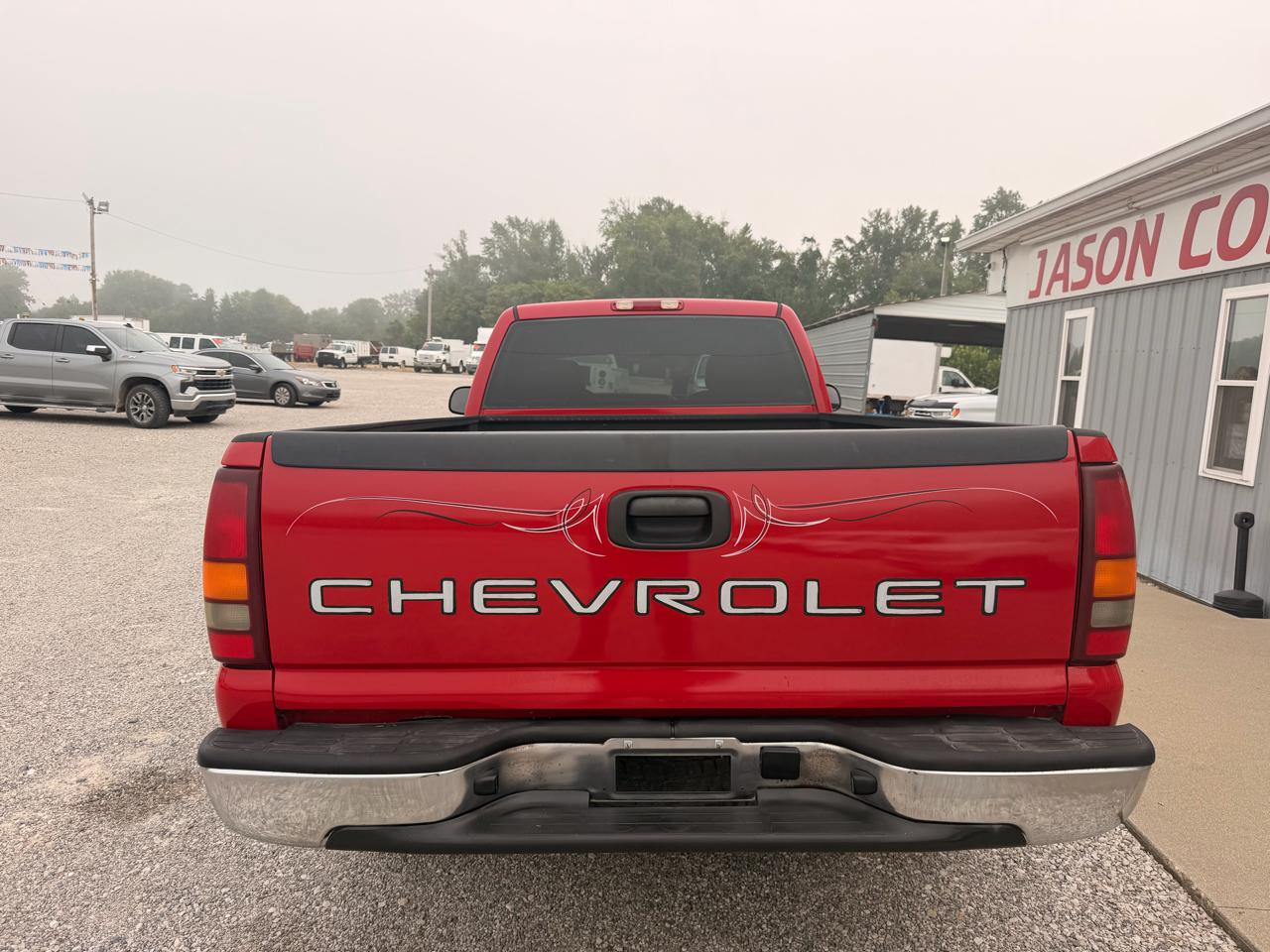 Chevrolet Silverado 1500 Reg Cab 133.0" WB 2001