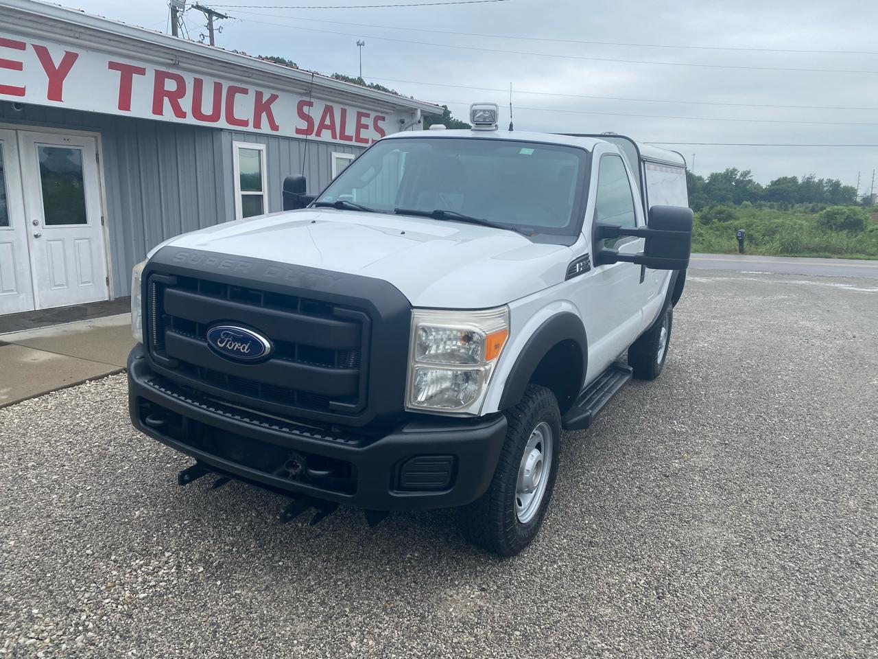 Ford Super Duty F-250 SRW XL 4WD Reg Cab 8' Box 2012