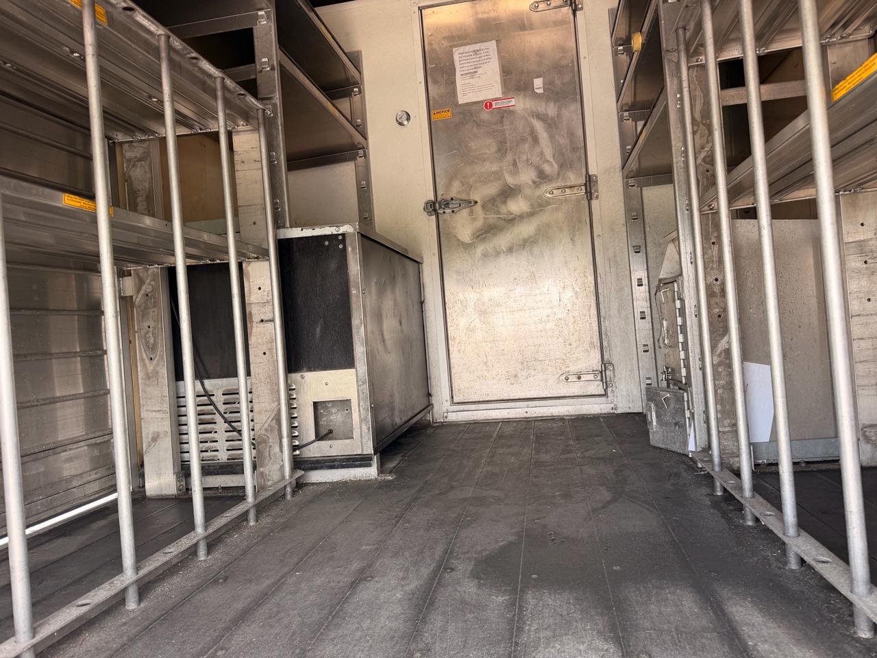 Chevrolet Express Commercial Cutaway 4500 Van 159" 2015