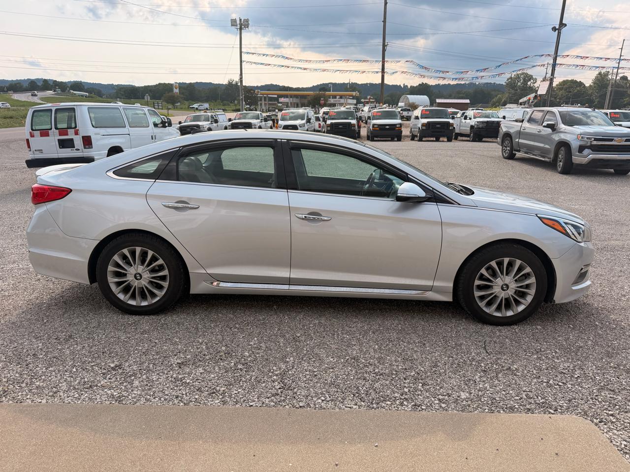 Hyundai Sonata 4dr Sdn 2.4L Limited 2015