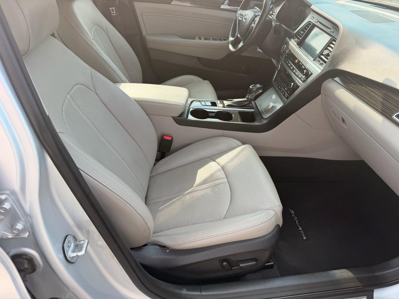 Hyundai Sonata 4dr Sdn 2.4L Limited 2015