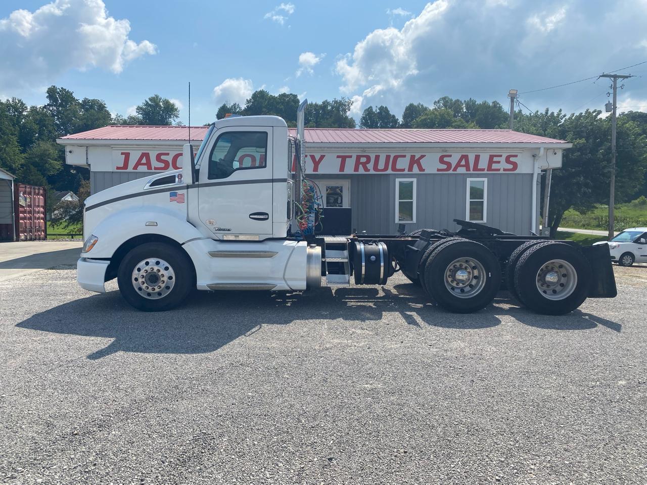 2018 Kenworth T680 aerodynamic