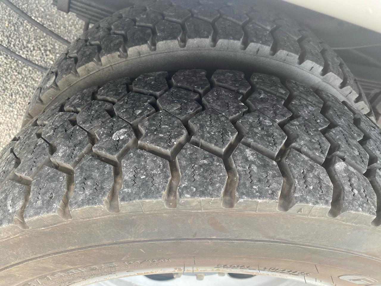 Ford Super Duty F-450 DRW XLT 2WD Reg Cab 145" WB 60" CA 2017