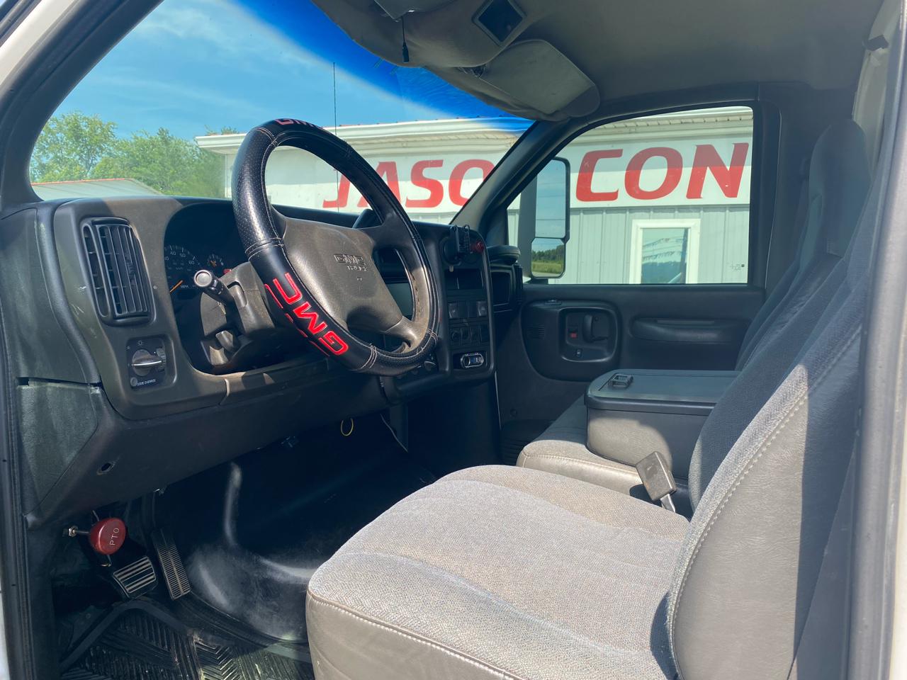 GMC TC5500 Regular Cab 2004