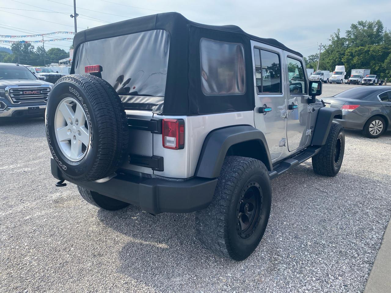 Jeep Wrangler Unlimited 4WD 4dr Sport 2015
