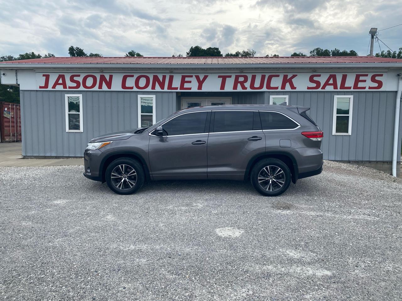 Toyota Highlander LE V6 AWD (Natl) 2018