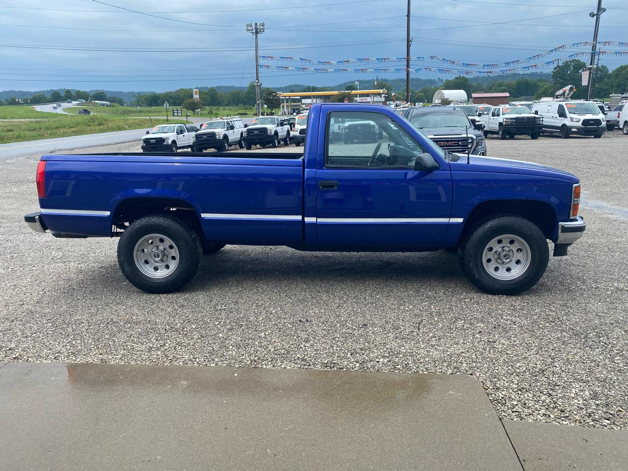 Chevrolet 1/2 Ton Pickups Fleetside 117.5" 4WD 1989