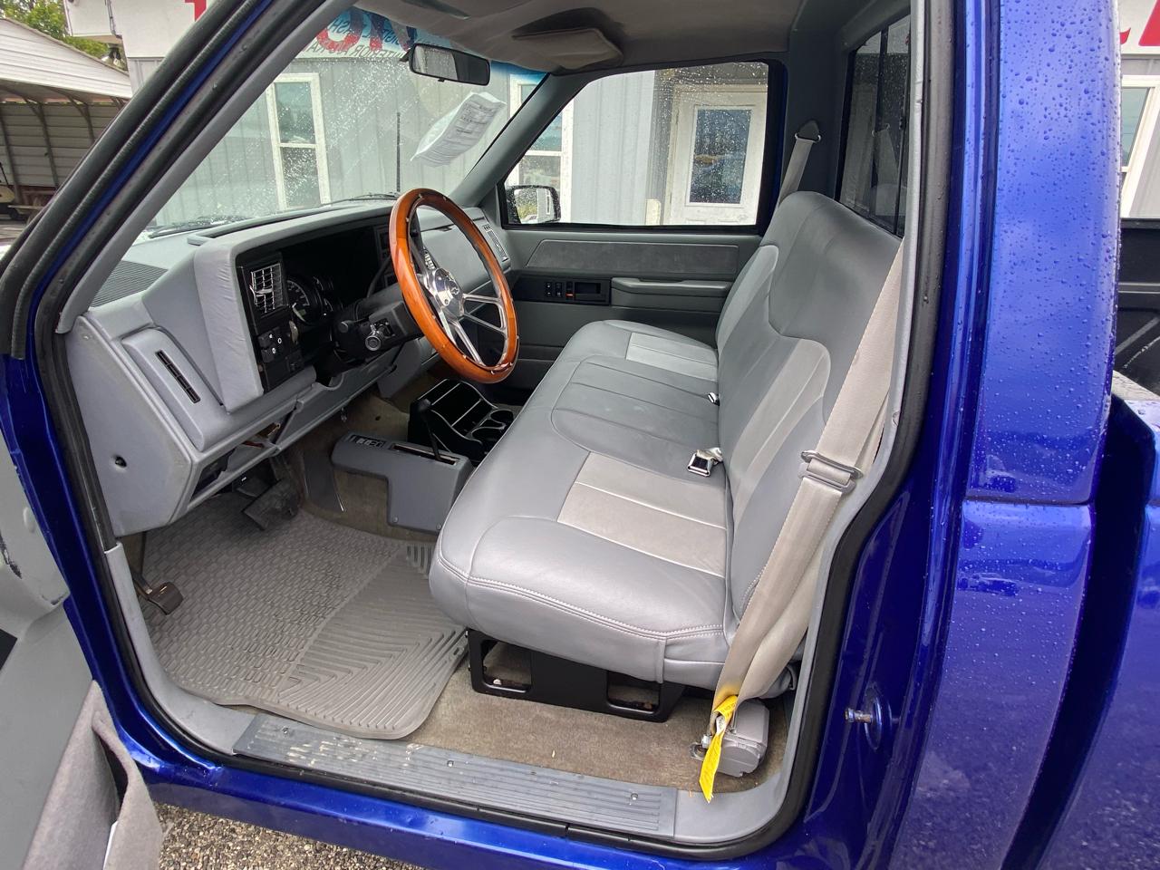 Chevrolet 1/2 Ton Pickups Fleetside 117.5" 4WD 1989