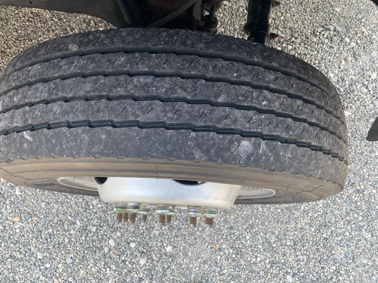 Ford Super Duty F-450 DRW 2WD Reg Cab 141" WB 60" CA XL 2012