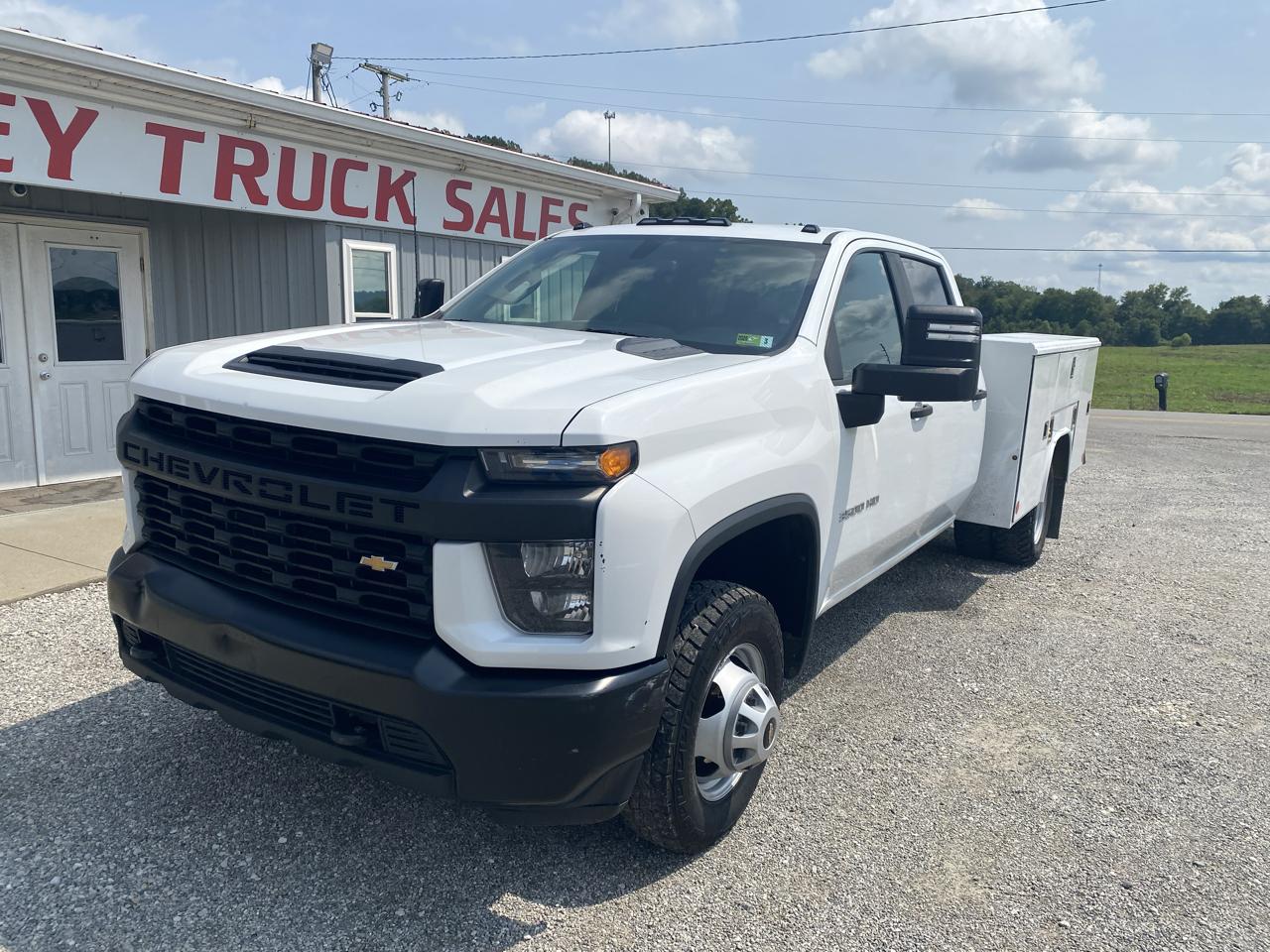 Chevrolet Silverado 3500HD CC 2WD Crew Cab 177" WB, 60" CA Work Truck 2022