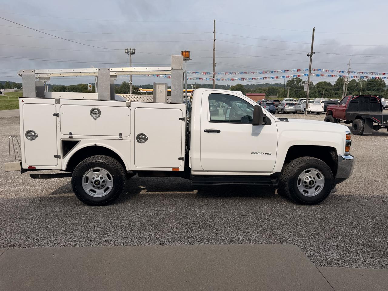 Chevrolet Silverado 2500HD 4WD Reg Cab 133.6" Work Truck 2015