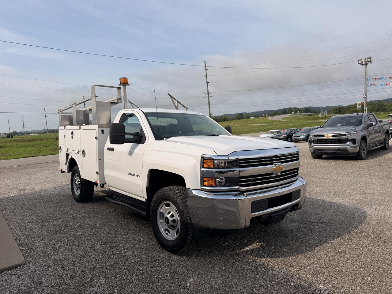 Chevrolet Silverado 2500HD 4WD Reg Cab 133.6" Work Truck 2015