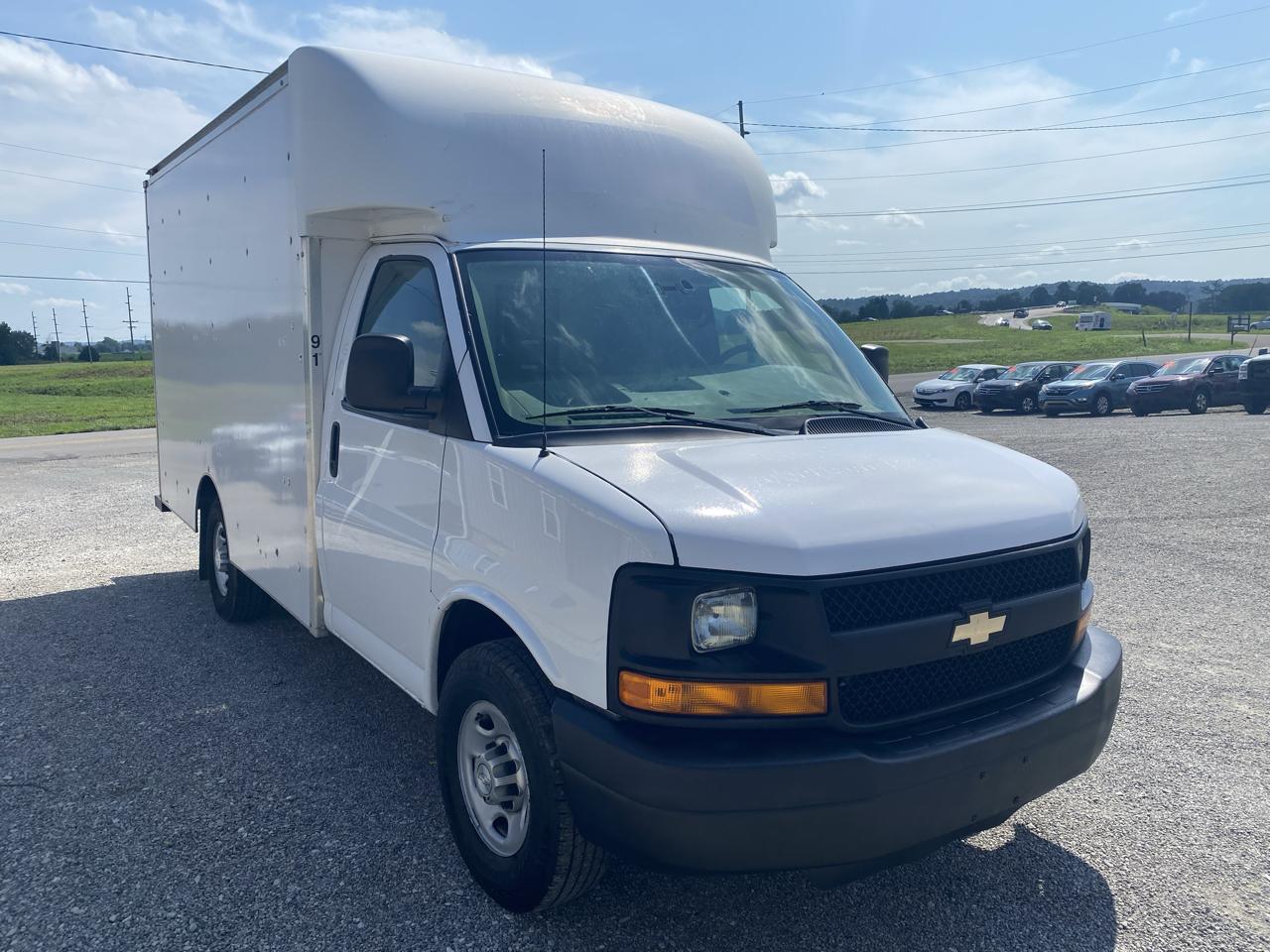 Chevrolet Express Commercial Cutaway 3500 Van 139" 2016