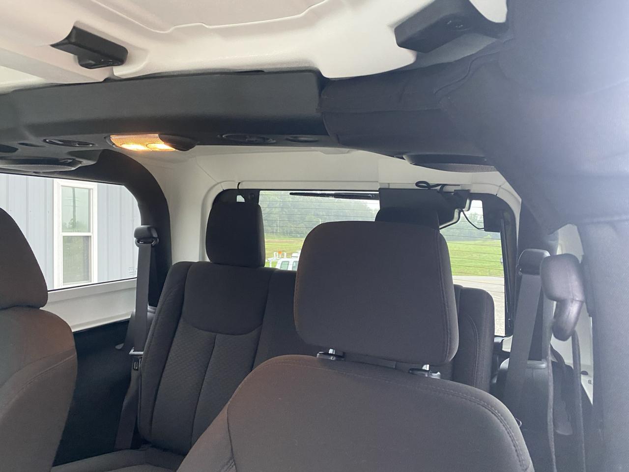 Jeep Wrangler 4WD 2dr Willys Wheeler 2014
