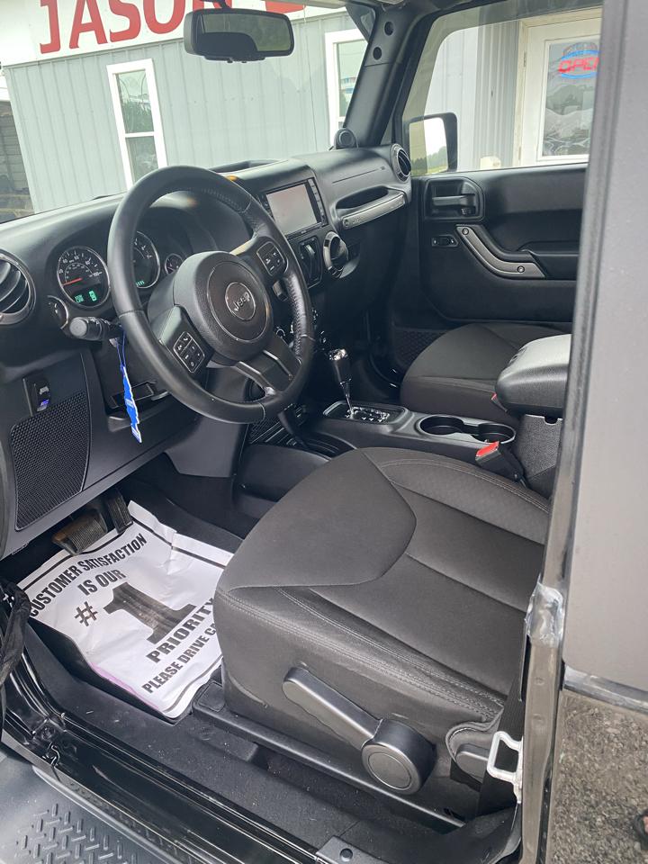 Jeep Wrangler 4WD 2dr Willys Wheeler 2014