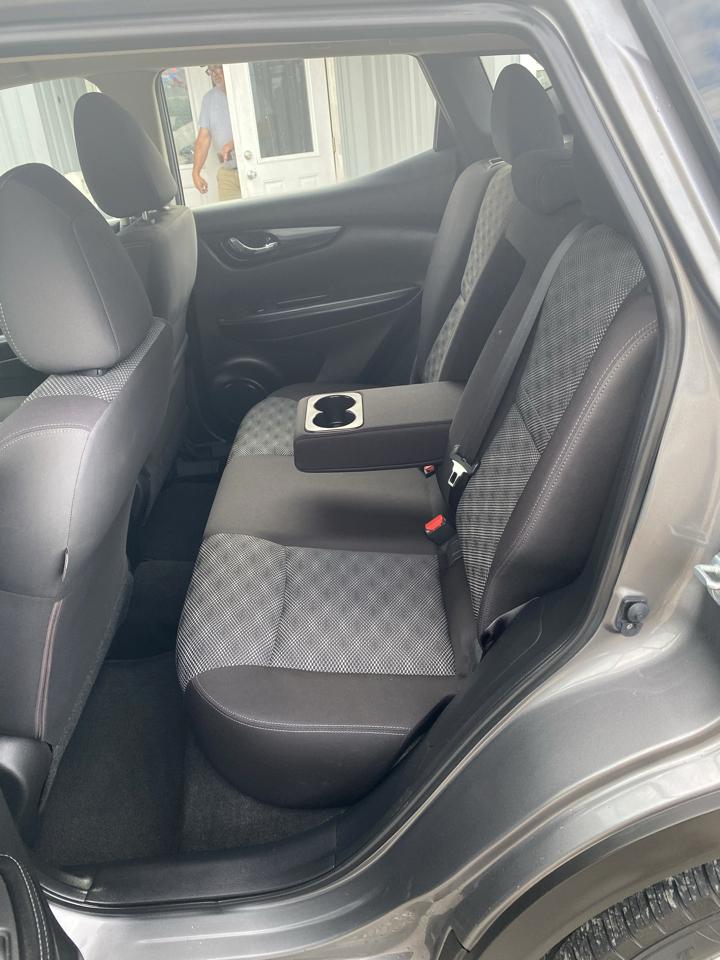 Nissan Rogue Sport AWD SV 2017