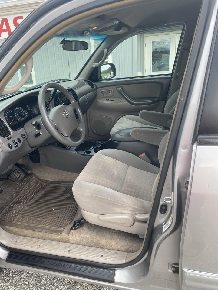 Toyota Tundra DoubleCab V8 SR5 4WD (Natl) 2005