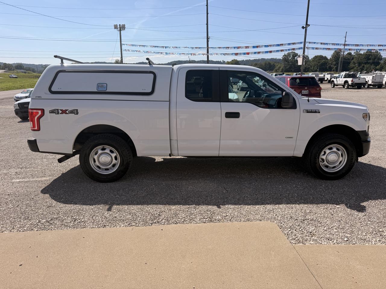 Ford F-150 4WD SuperCab 145" XL 2015