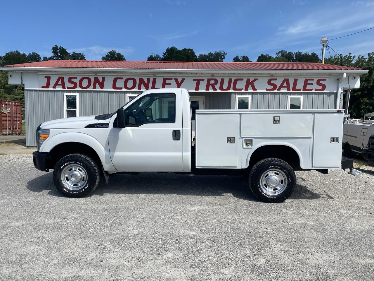Ford Super Duty F-250 SRW 4WD Reg Cab 137" XLT 2012