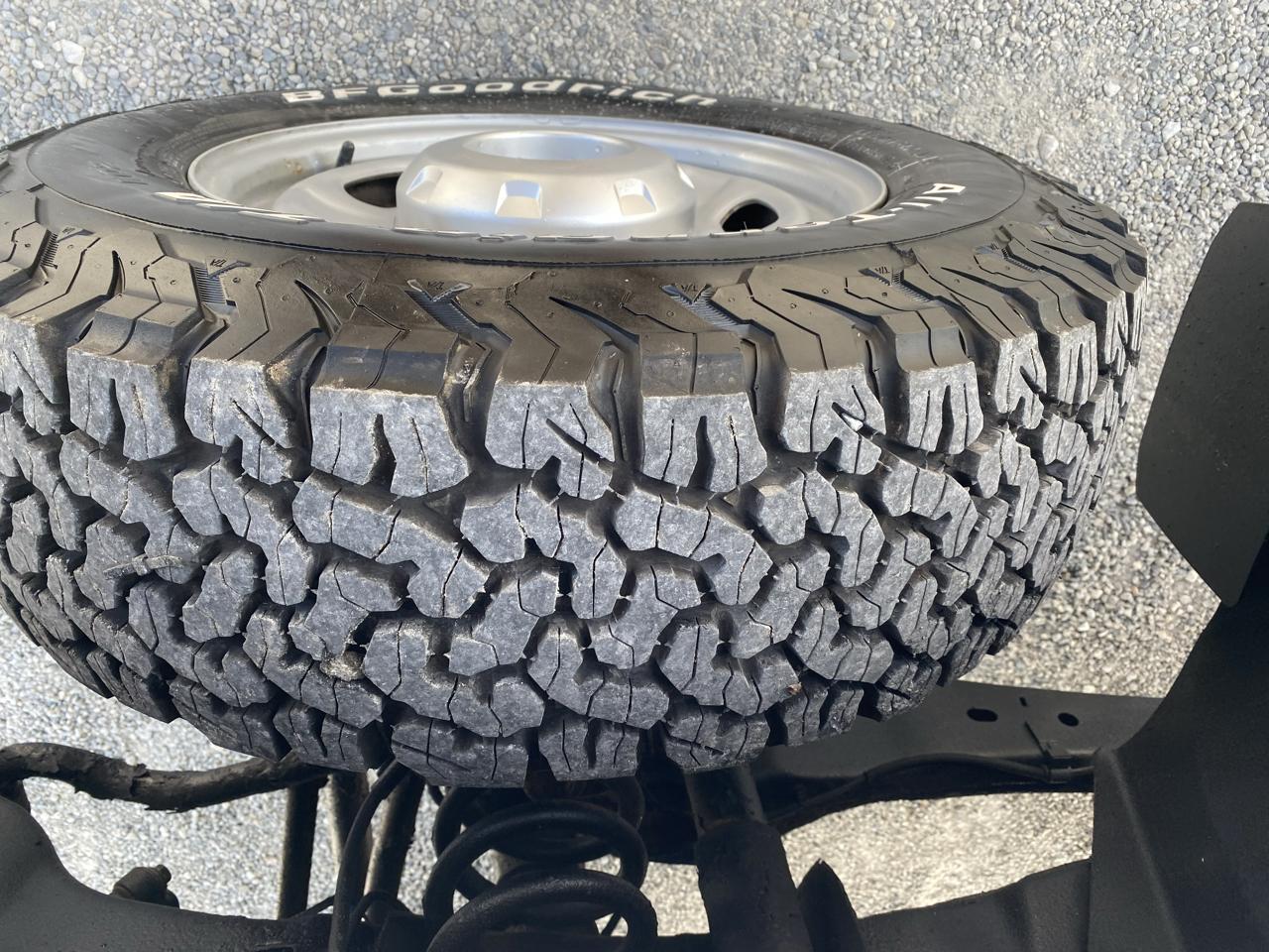 Ford Super Duty F-250 SRW 4WD Reg Cab 137" XLT 2012