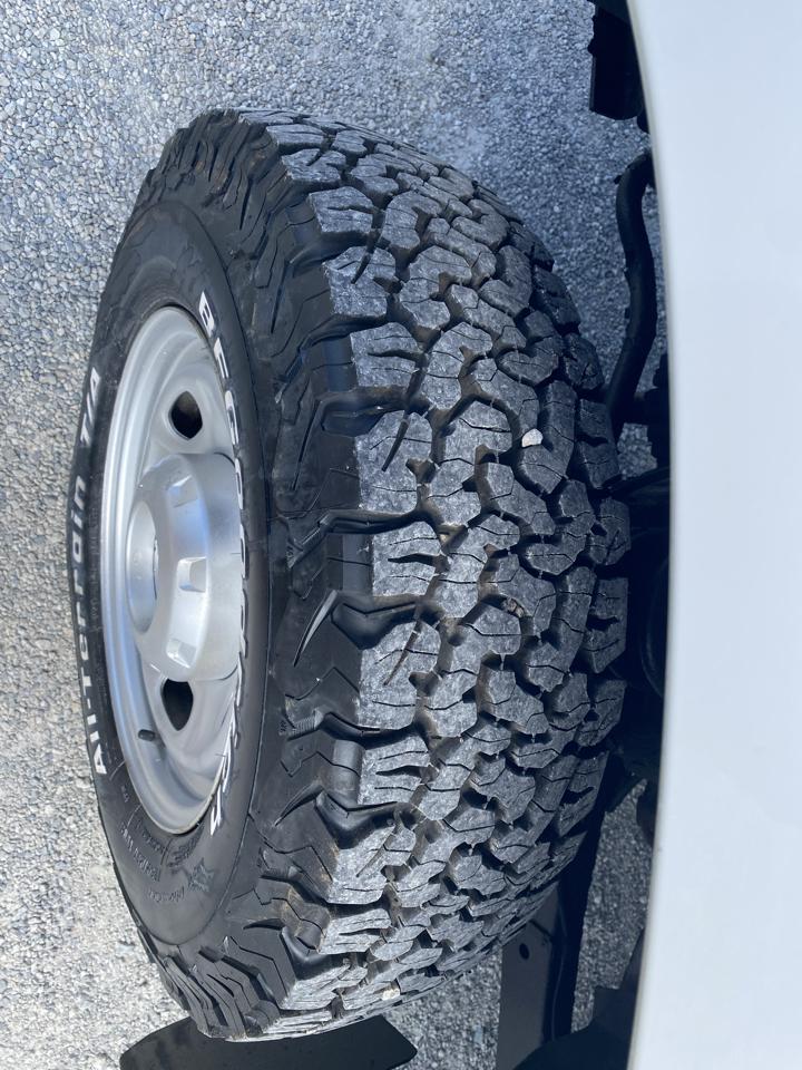 Ford Super Duty F-250 SRW 4WD Reg Cab 137" XLT 2012