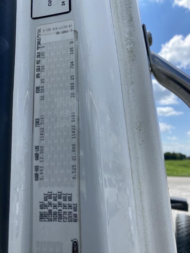 Freightliner M2-106  2006