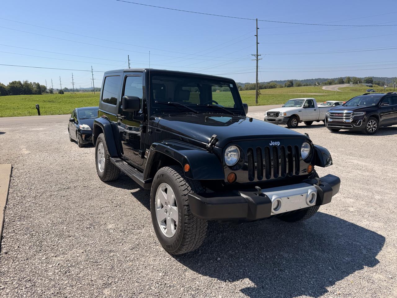 Jeep Wrangler 4WD 2dr Sahara 2010