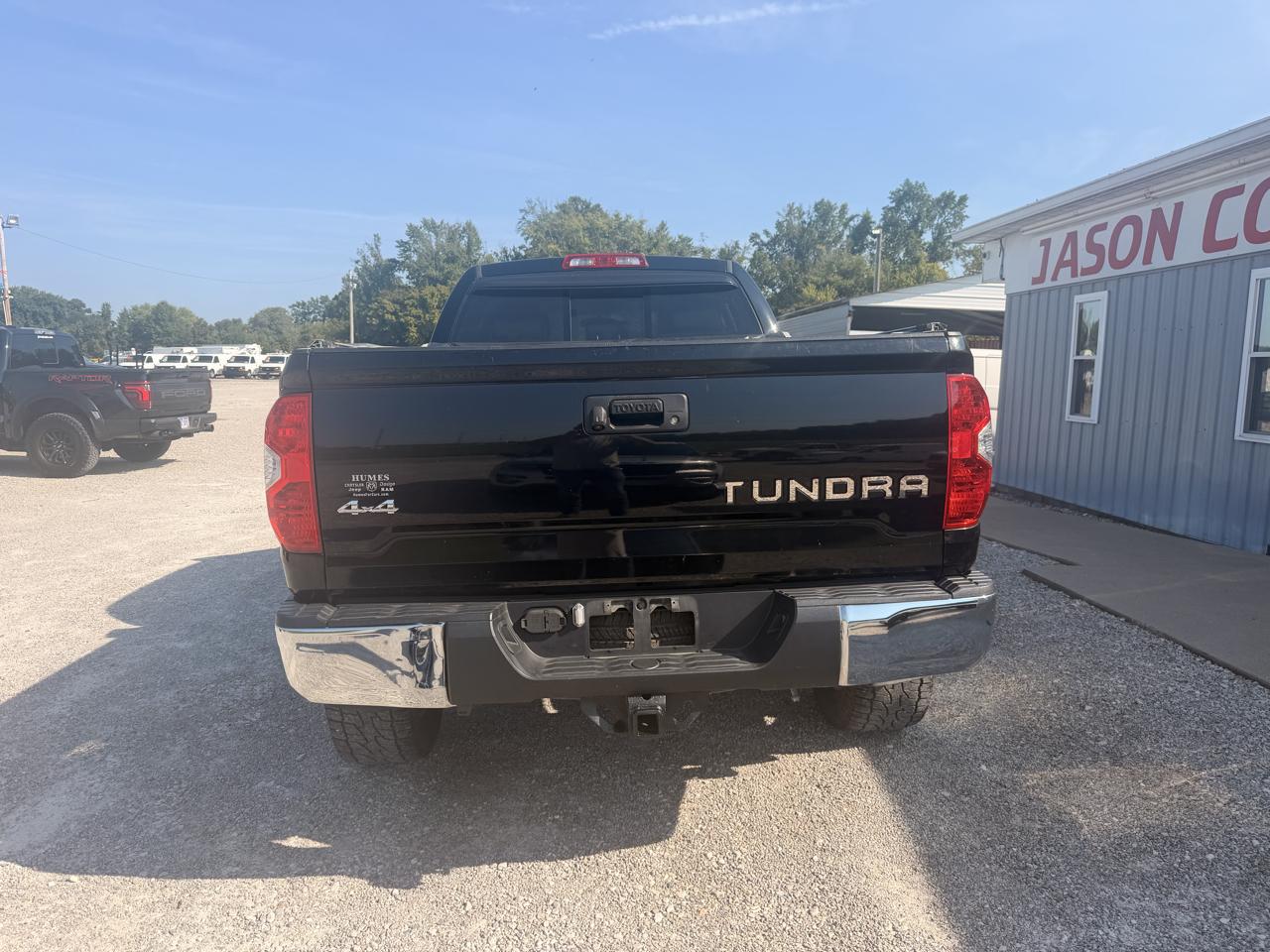 Toyota Tundra 4WD SR5 Double Cab 6.5' Bed 4.6L (Natl) 2017