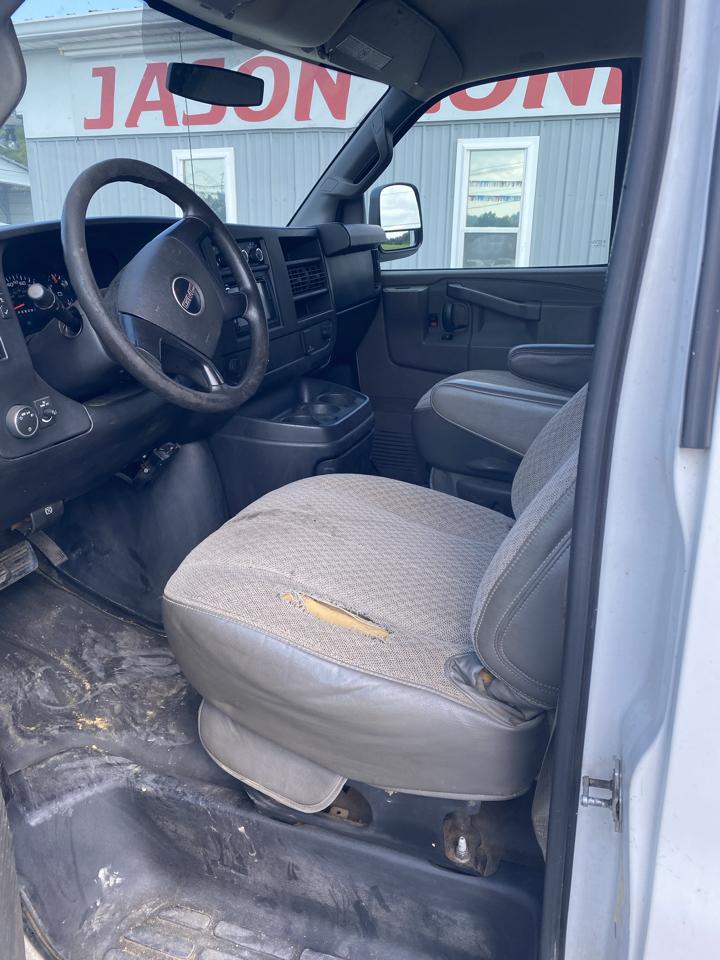 GMC Savana Cargo Van RWD 2500 155" 2016