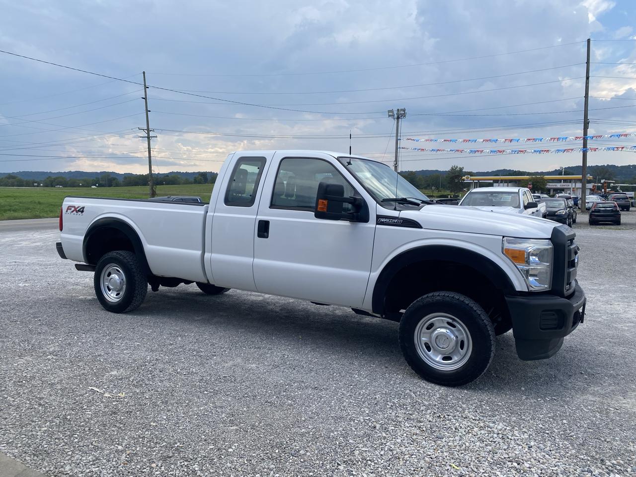 Ford Super Duty F-250 SRW 4WD SuperCab 142" Lariat 2016