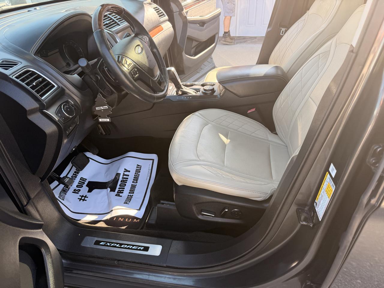 Ford Explorer Platinum 4WD 2017