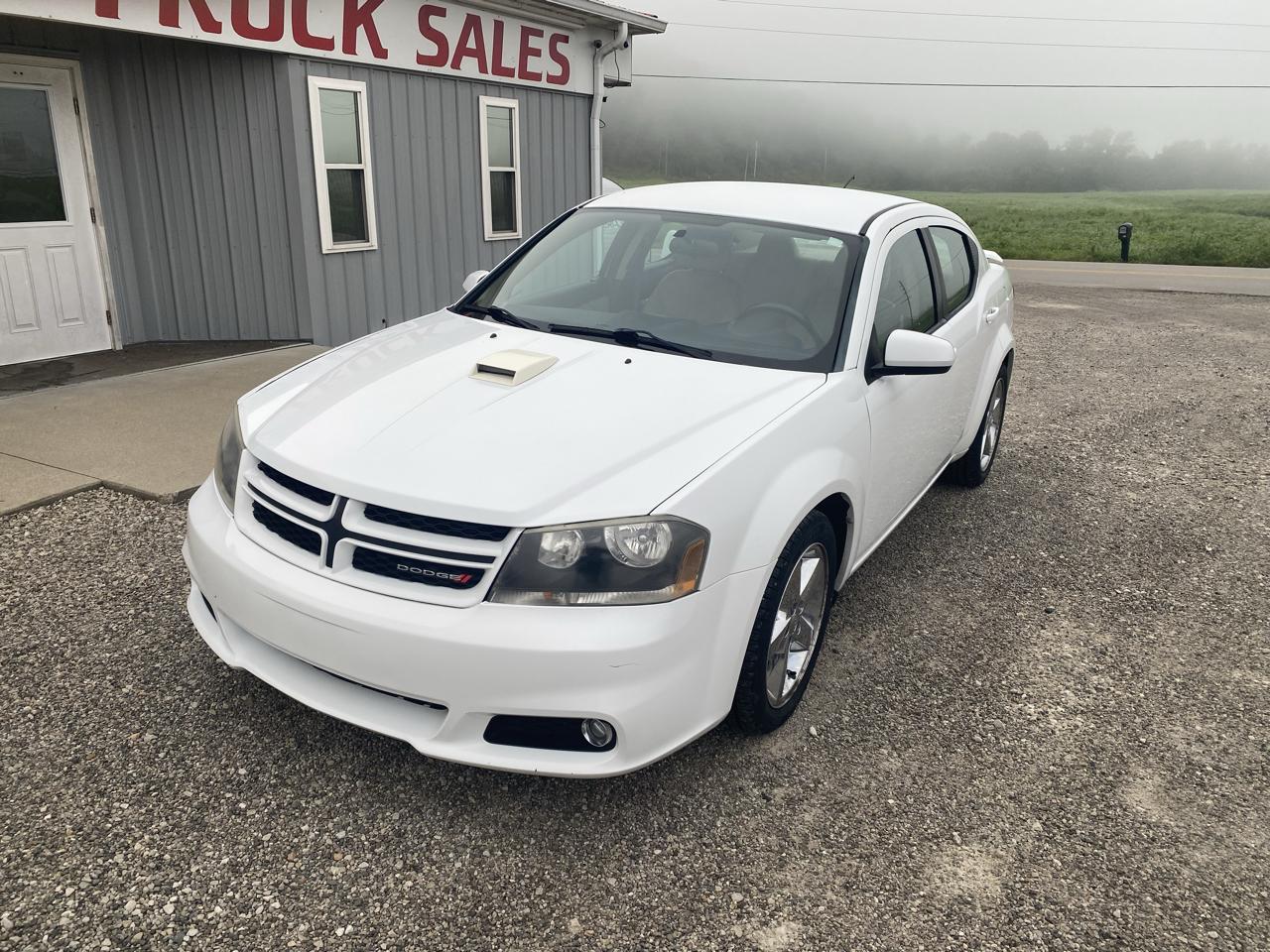 Dodge Avenger 4dr Sdn SXT 2013