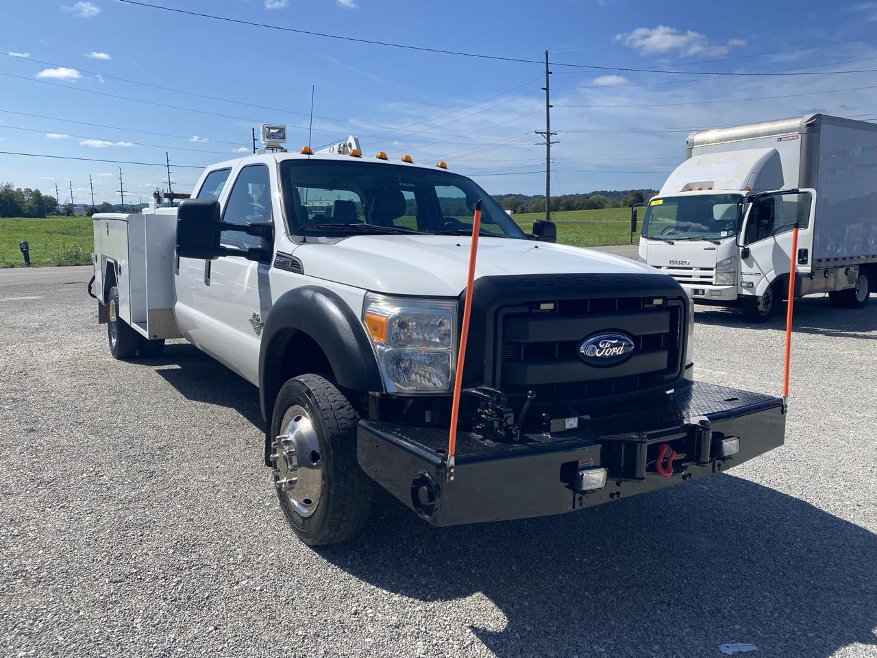 Ford Super Duty F-550 DRW 4WD Crew Cab 200" WB 84" CA XL 2011