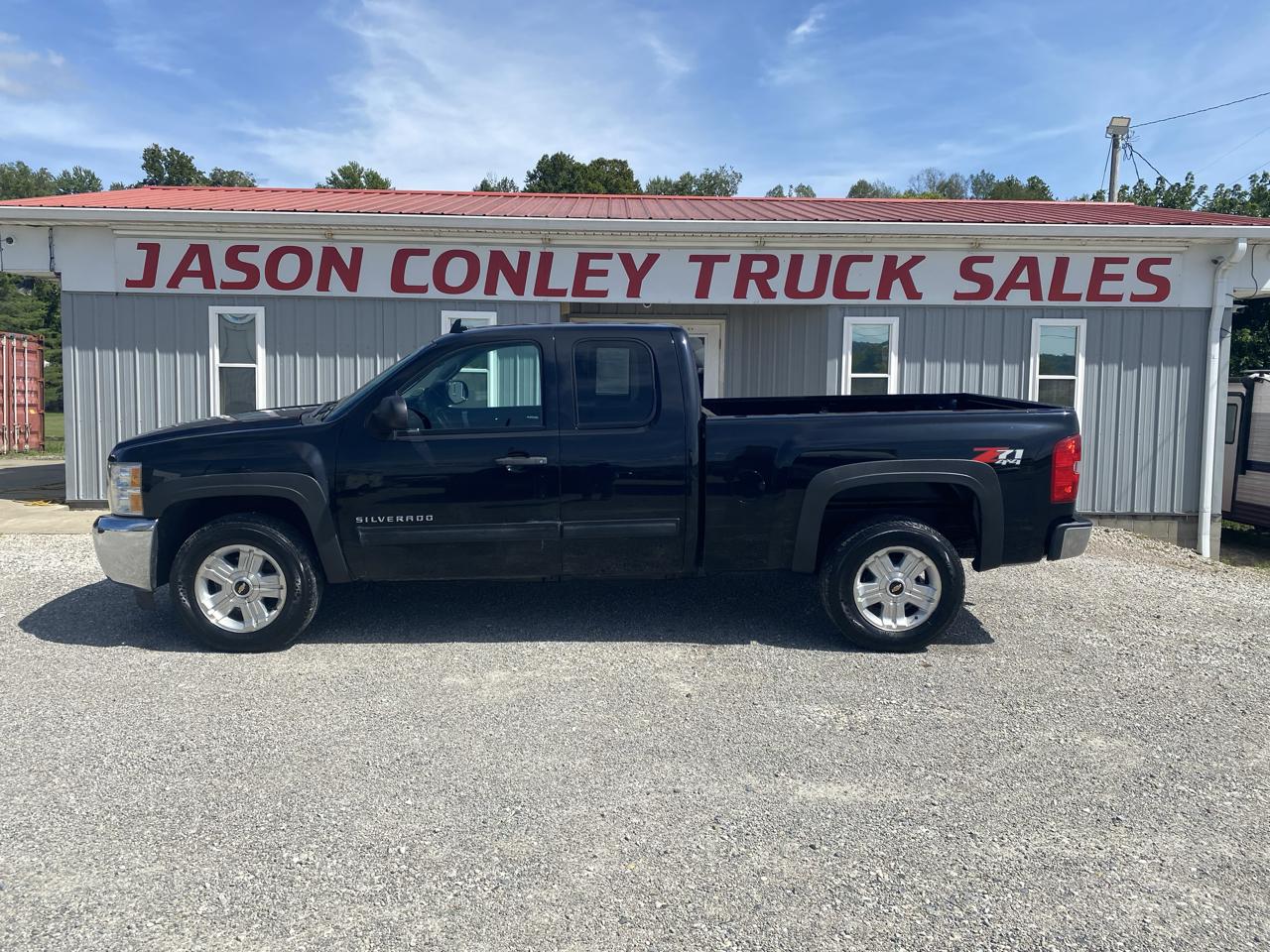 Chevrolet Silverado 1500 4WD Ext Cab 143.5" LT 2013