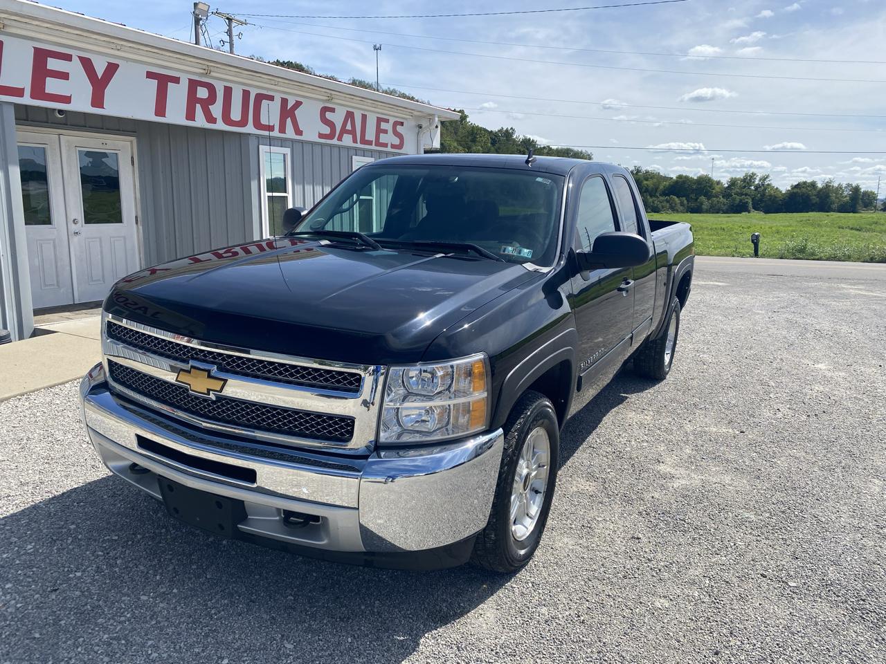 Chevrolet Silverado 1500 4WD Ext Cab 143.5" LT 2013