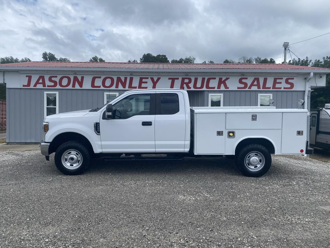 2018 Ford Super Duty F-350 SRW XL 4WD SuperCab 8' Box