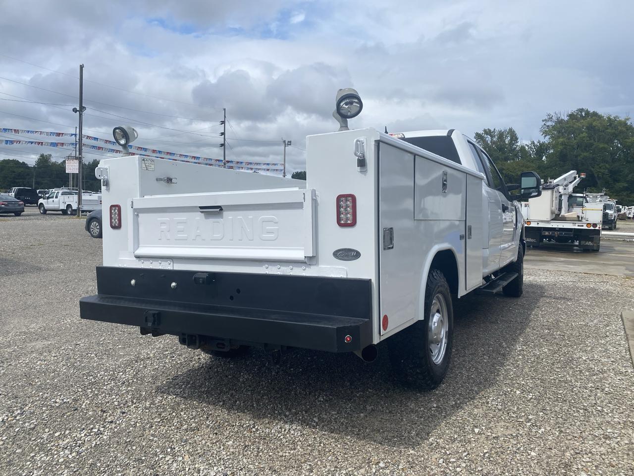 Ford Super Duty F-350 SRW XL 4WD SuperCab 8' Box 2018