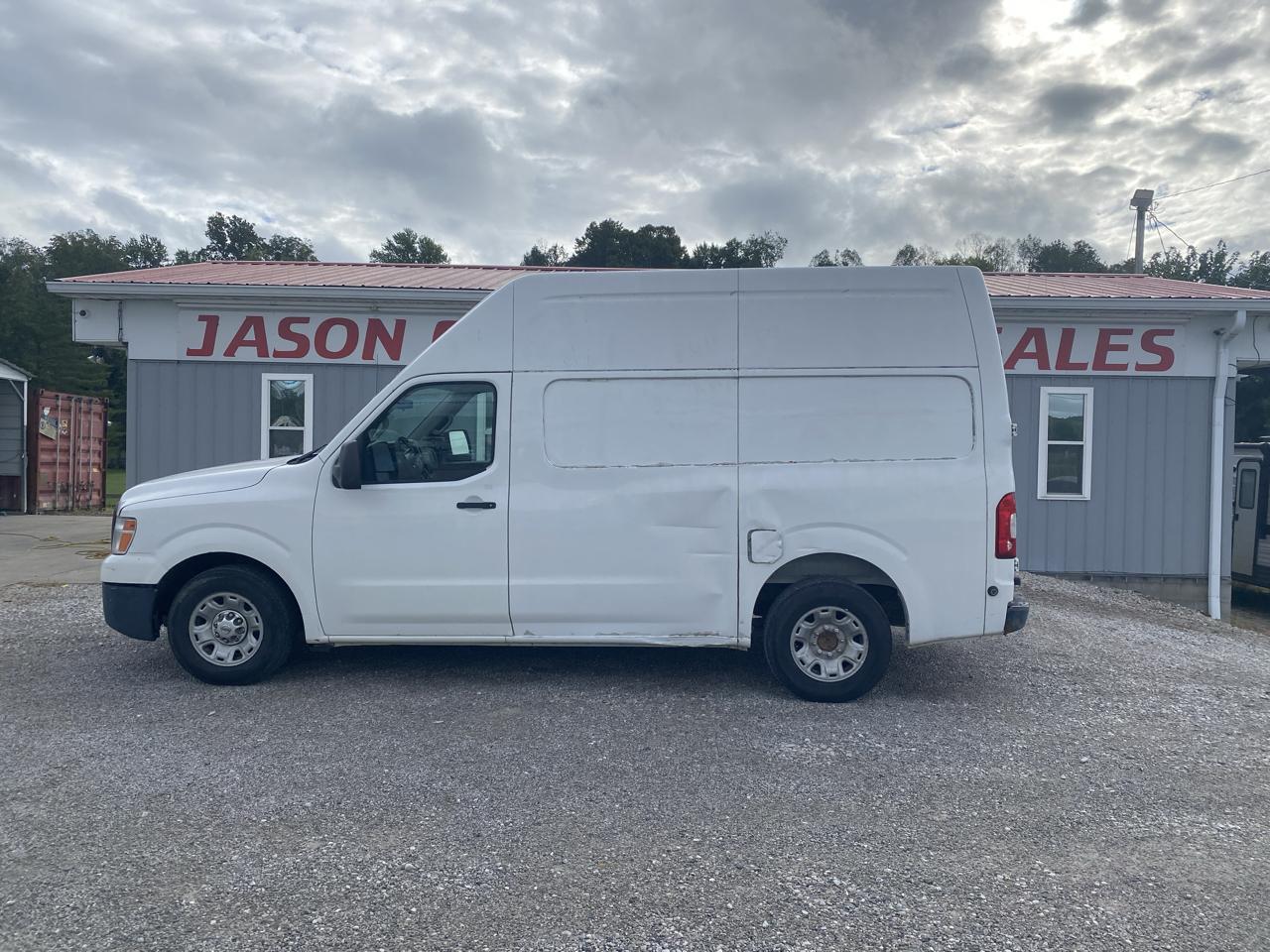 Nissan NV High Roof 2500 V6 S 2012