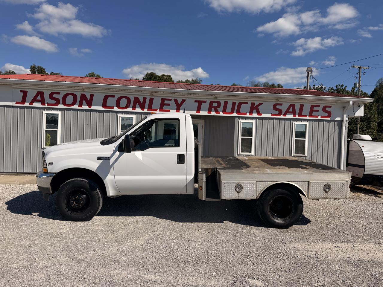 Ford Super Duty F-350 DRW Reg Cab 141" WB 60" CA XLT 4WD 2004