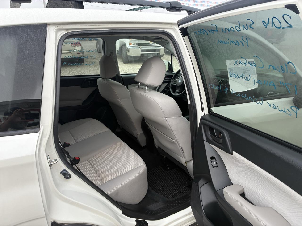 Subaru Forester 4dr CVT 2.5i Premium PZEV 2016