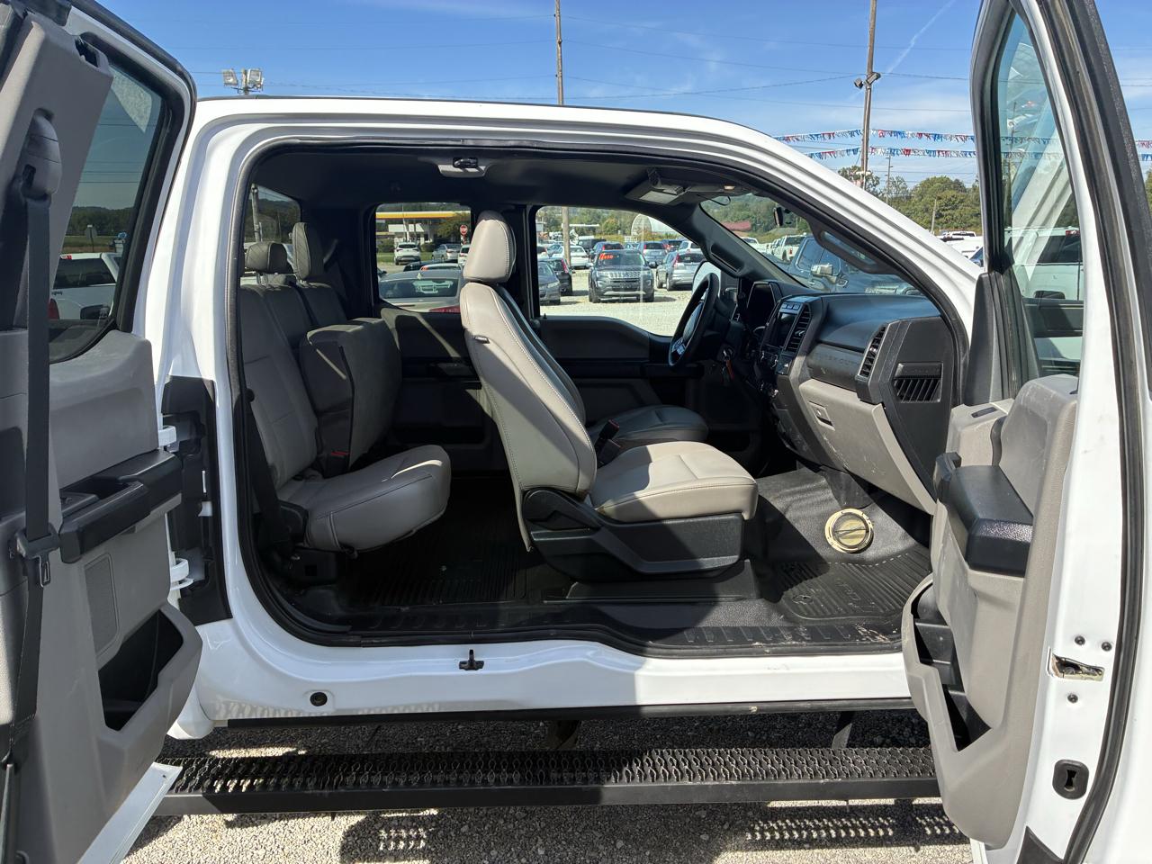Ford Super Duty F-250 SRW XL 4WD SuperCab 6.75' Box 2020