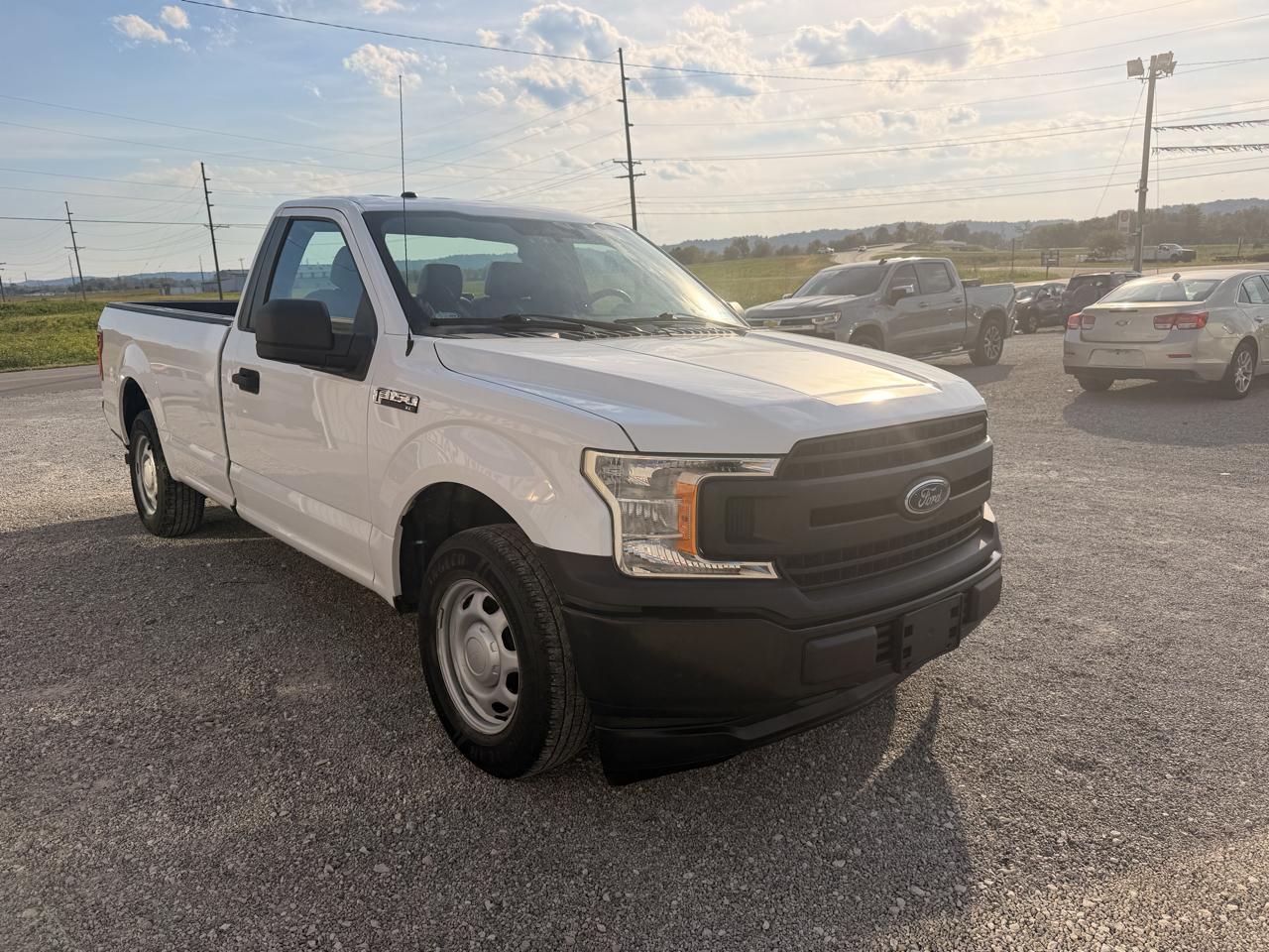 Ford F-150 XL 2WD Reg Cab 8' Box 2018