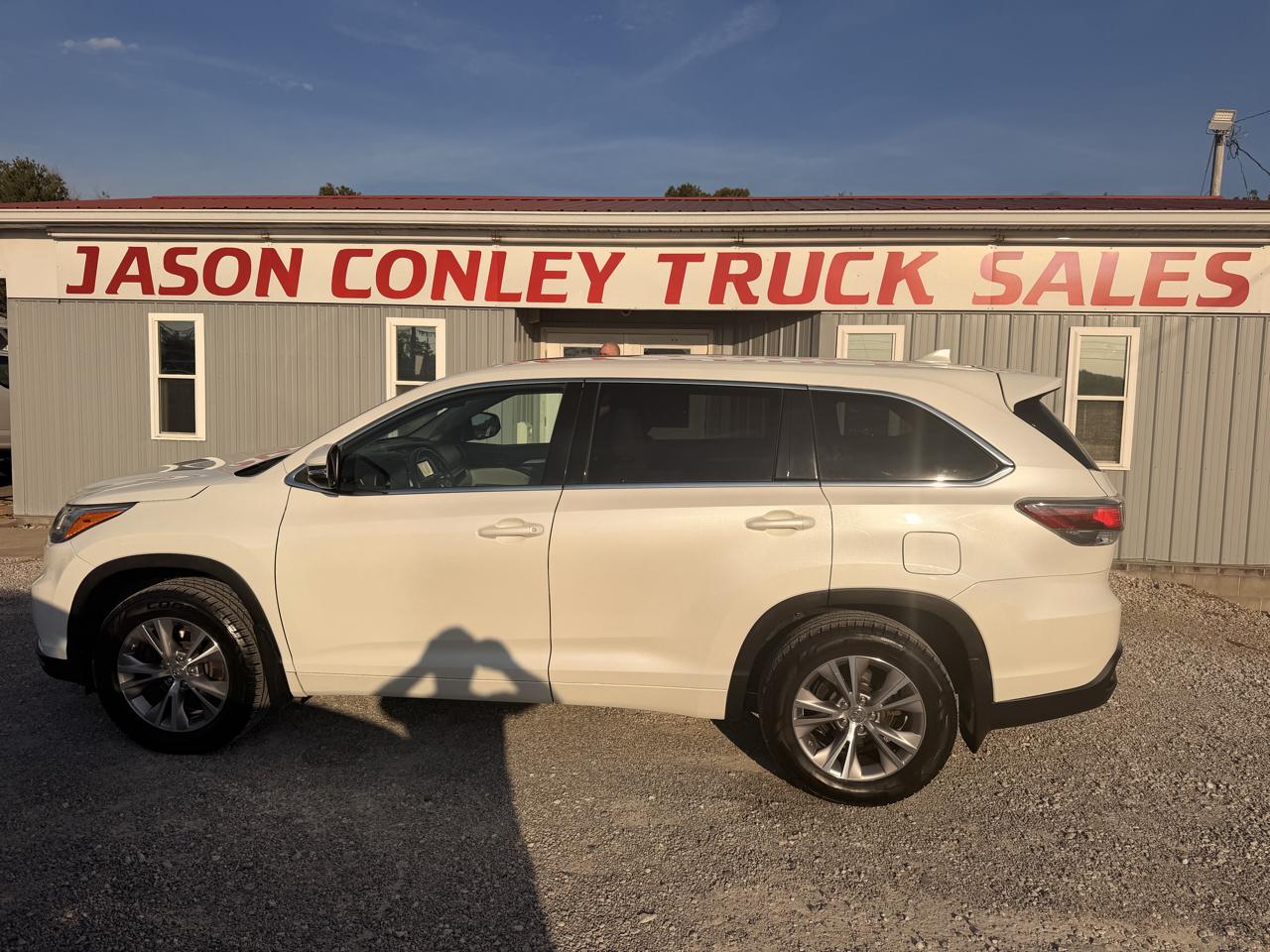 Toyota Highlander AWD 4dr V6 LE (Natl) 2015